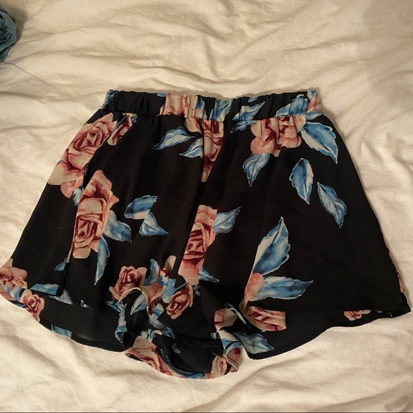 Show me your mumu Carlos Swing Shorts floral print XS - Picture 2 of 4